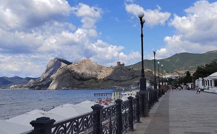 Судак - город солнца, моря и древних легенд - Изображение 0